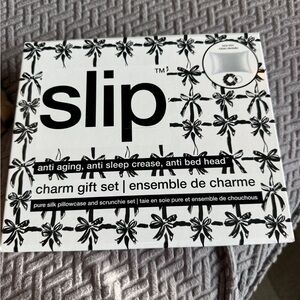 Slip Black and White Charm Gift Set